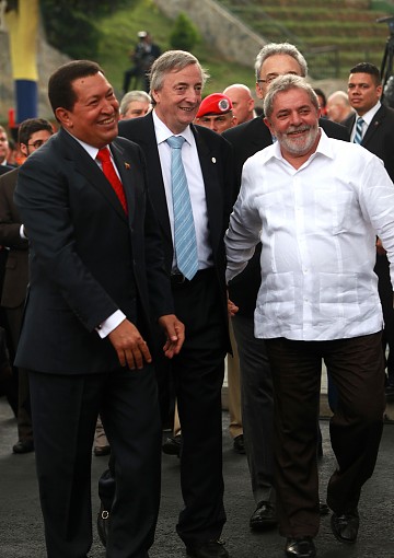 chavecito-kirchner-lula-jolly.jpg