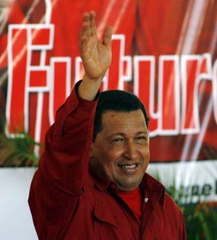 Chavecito waving