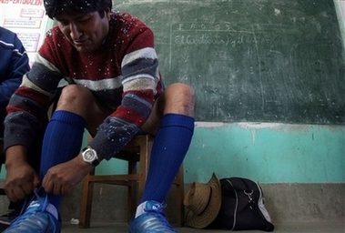 Evo lacing up his sneaks for the Big Game