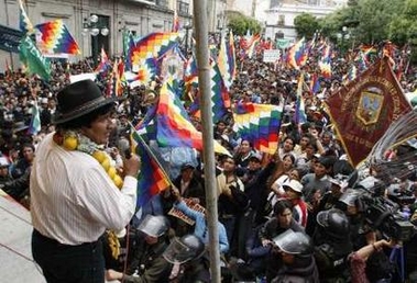 Evo speaking to marchers for the Dignity Pension in Bolivia