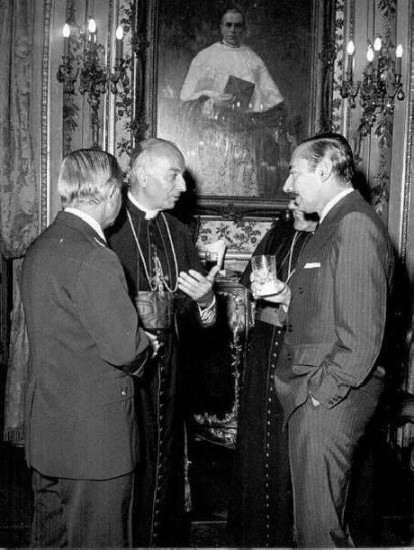 bergoglio-videla